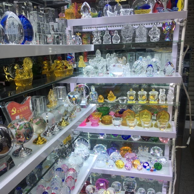 Super Strong Crystal Handicraft Factory describe pic - 1