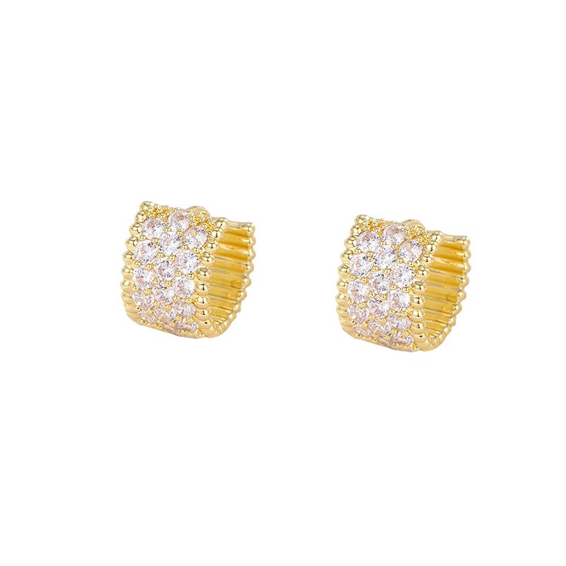 18K oro con brocas pendientes mujer simple moda super flash semicircular con diamantes pendientes exquisitos influenciador versátil orejeras Item Picture
