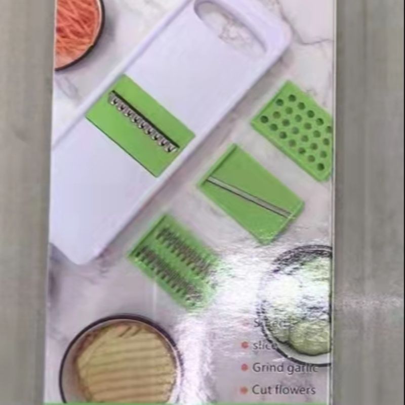 4-in-1 grater 819