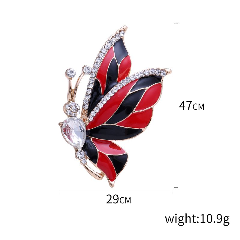 Ziyang's new products feature a fashionable, retro and simple style. They are alloy butterfly-shaped brooches and clothing accessories. The new Korean-style high-end and fashionable brooch, butterfly brooch, shirt, shawl buckle, and versatile style. Factory direct sales of clothes and accessories details Picture