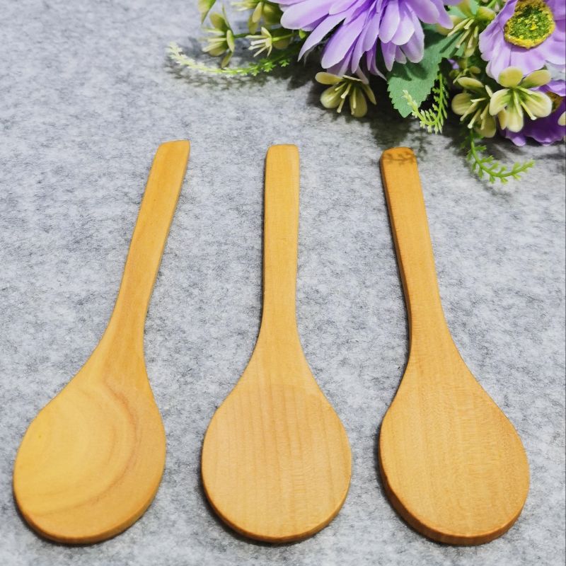 Jiehao Natural Bamboo and Wood household Japanese dessert small round spoon, natural wood color soup spoon, baby rice spoon, honey spoon Application Scenario