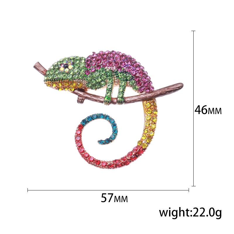 Factory direct sales, popular in foreign trade, high-end new style, cute Japanese and Korean cartoon creative oil drip, versatile chameleon, student couple lapel pin brooch matching Application Scenario