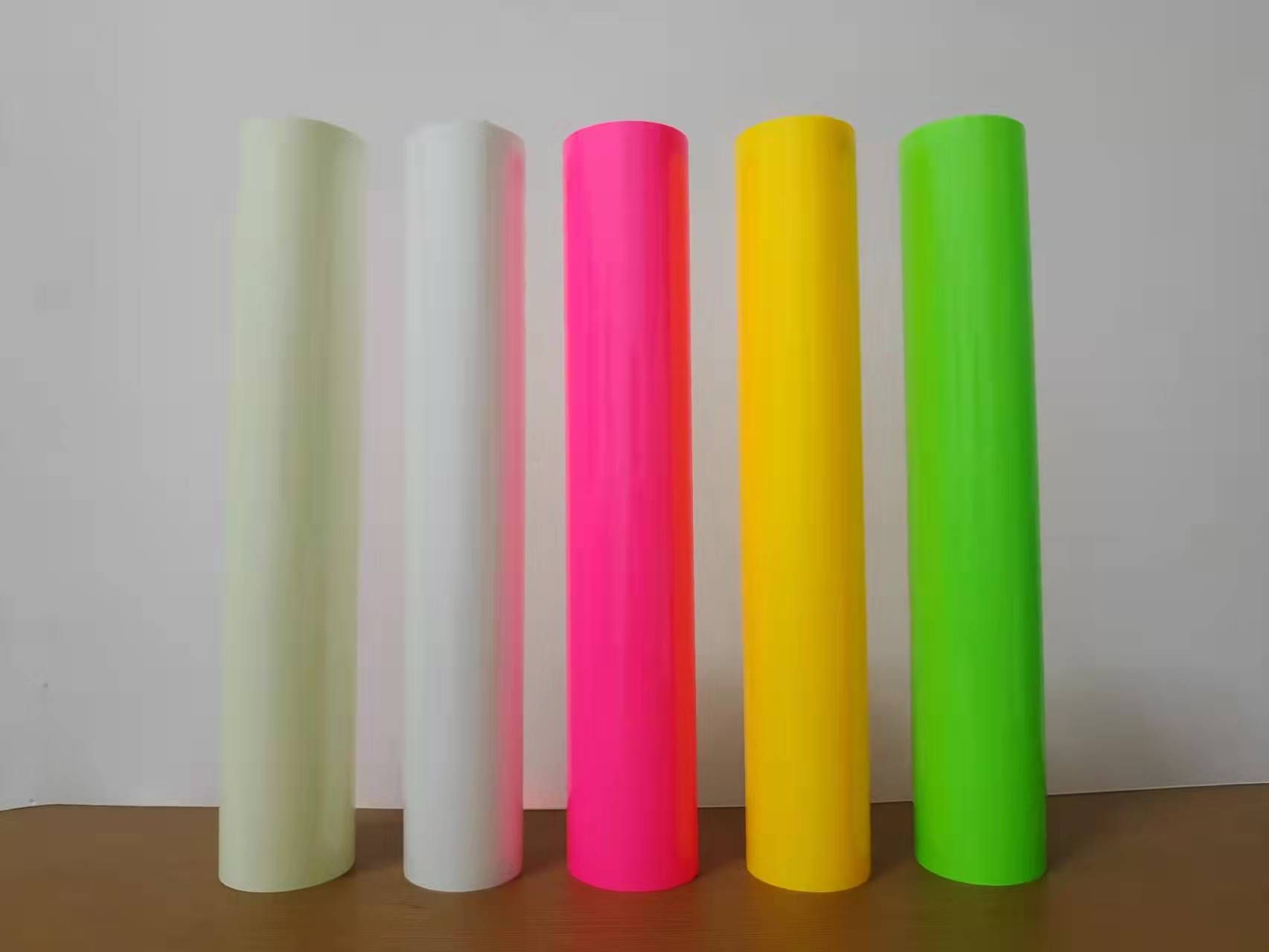 Imported best-selling high-quality heat transfer engraving film DIY personalized T-shirt advertising shirt LOGO printing, easy to tear, easy to engrave, waste removal 01 Application Scenario