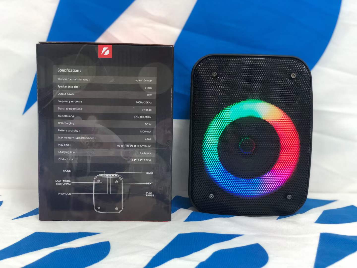 蓝牙音箱实物图