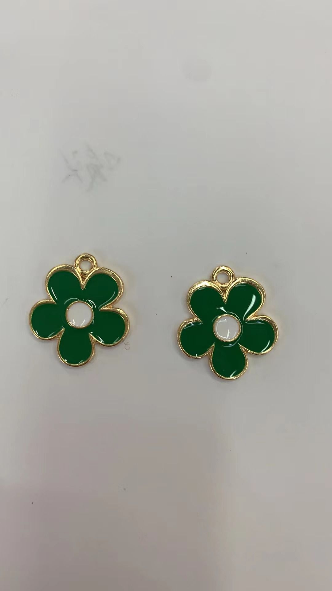 Alloy five-petal flower Specification image
