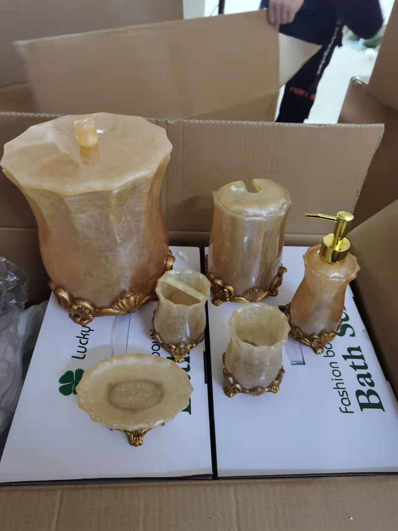 European Bathroom Six-Piece Set, Five-Piece Set, Four-Piece Set, Toilet Brush, Trash Can, Soap Box, Etc Specification drawing