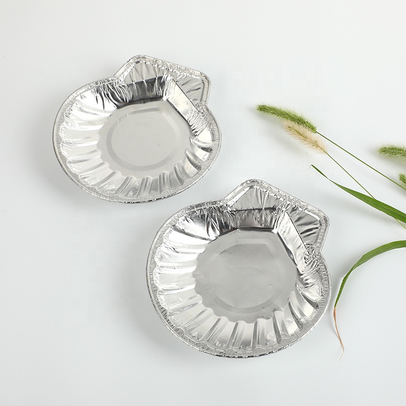 Shell shaped aluminum foil cake plate