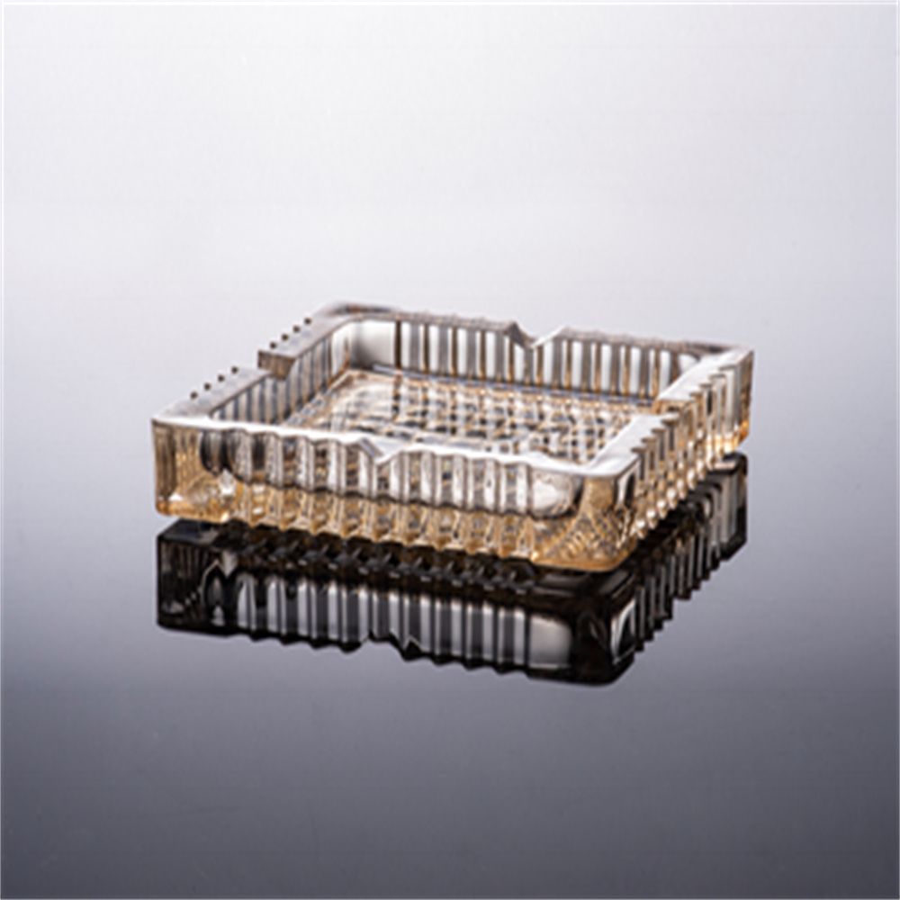 水晶玻璃/方轮时尚烟缸产品图