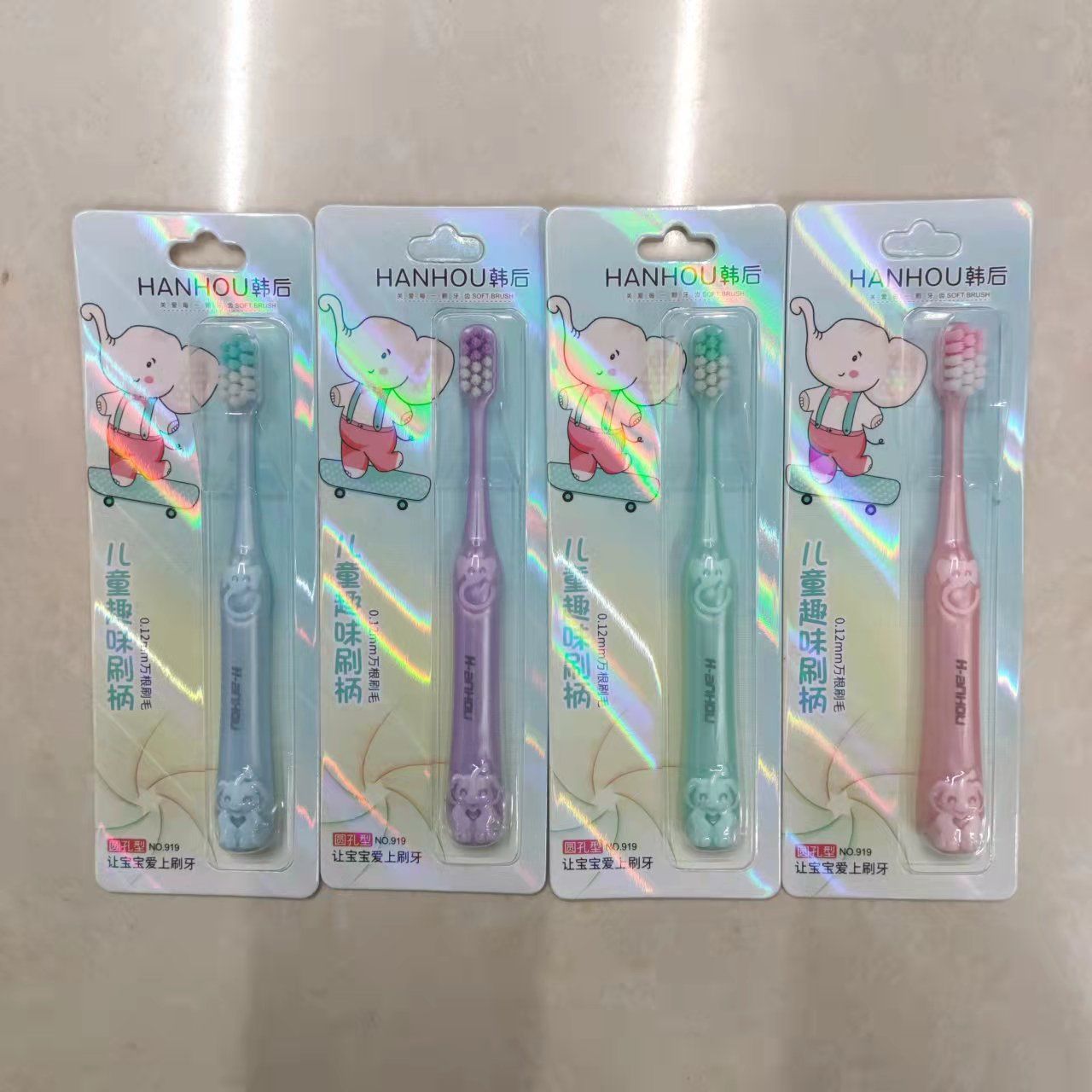 儿童牙刷/约万毛儿童牙刷产品图