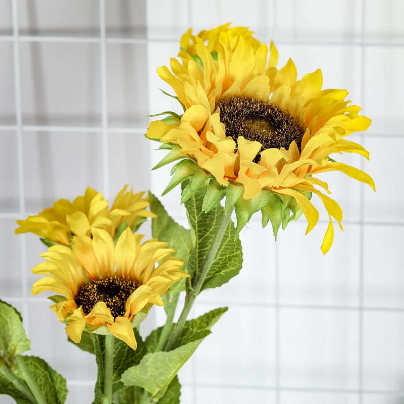 Sunflower artificial flower plant bonsai wedding decoration INS style artificial plant wall rose MW68111 Specification image