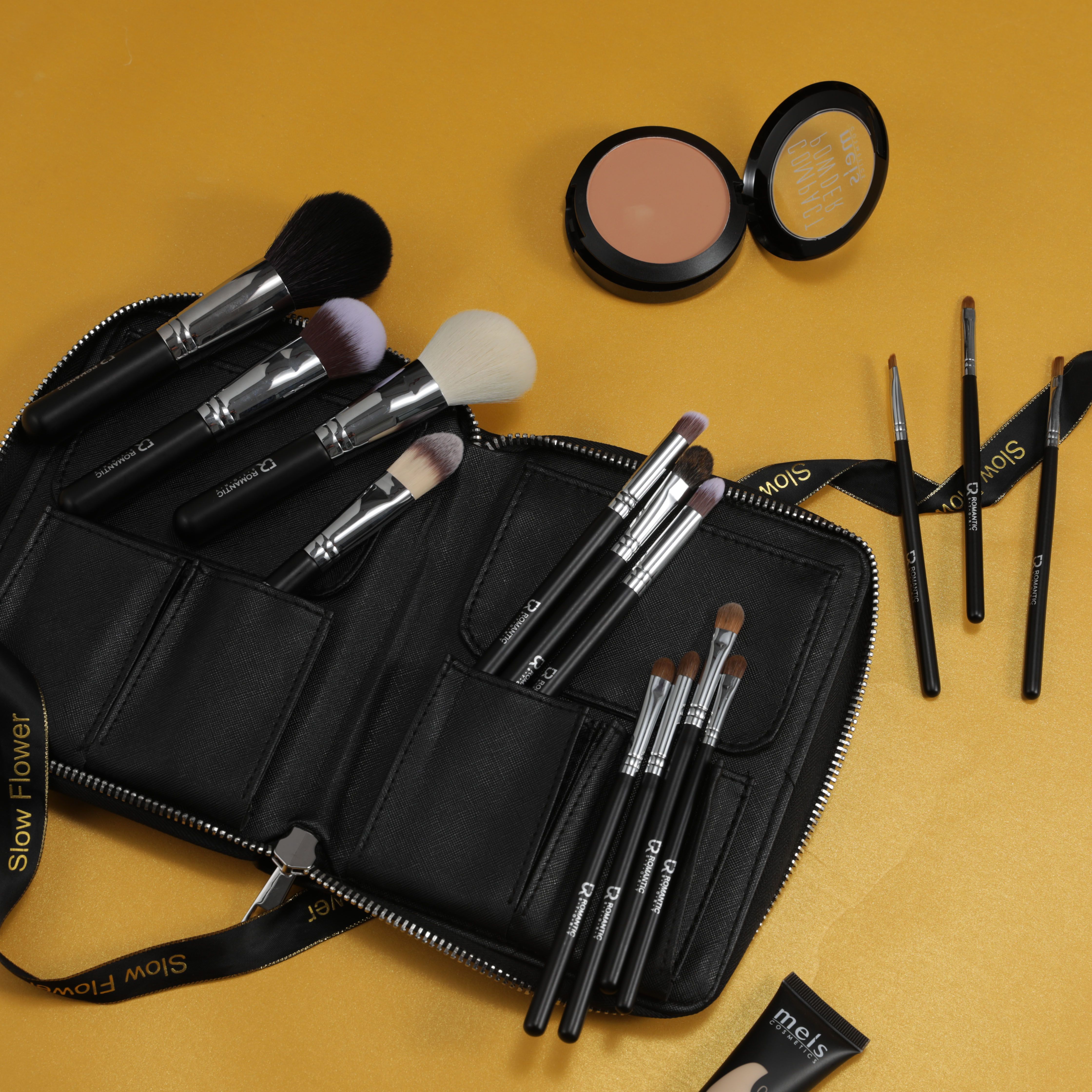 化妆刷/动物毛/拉链包白底实物图