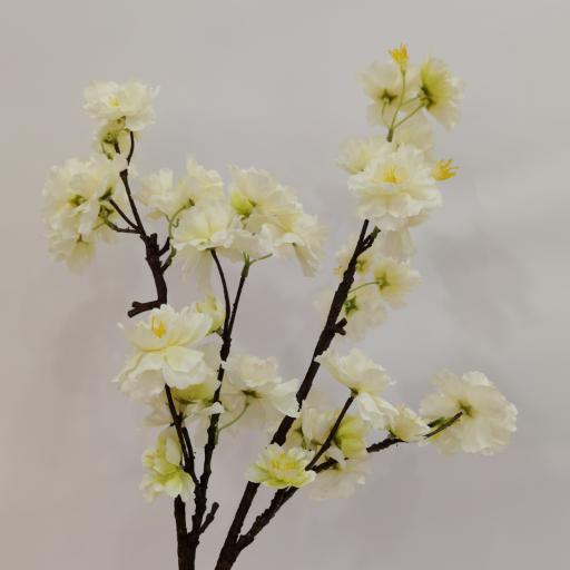 كما ان الازهار المزيفة من الازهار المزيفة في شكل أزهار الكرز في الازهار المزيفة في غرف النوم في البيوت Application Scenario