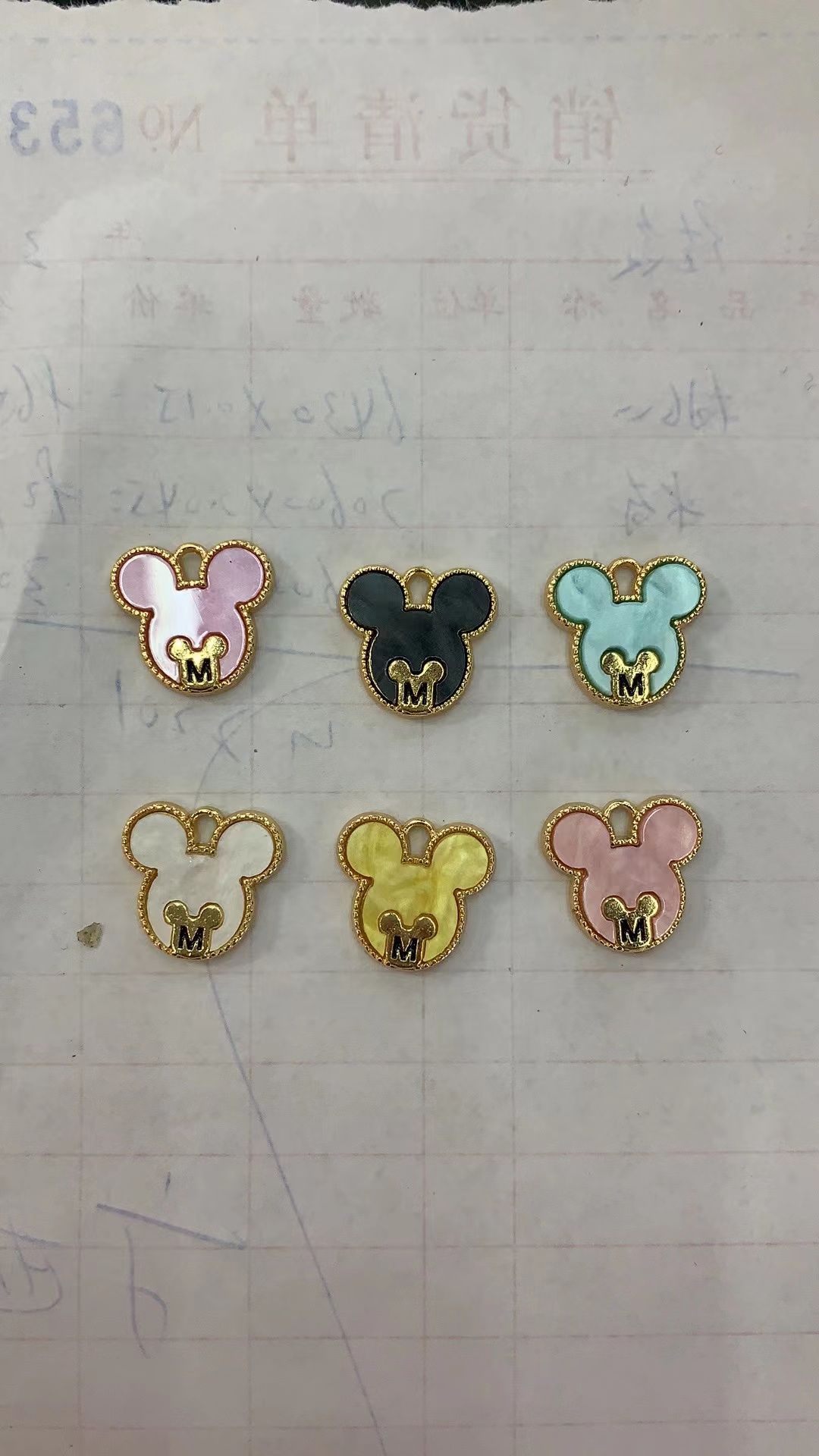 Best-selling duck-shaped jewelry accessories, alloy accessories, white claw accessories, bright-colored alloy accessories, colorful Mickey Mouse Specification image