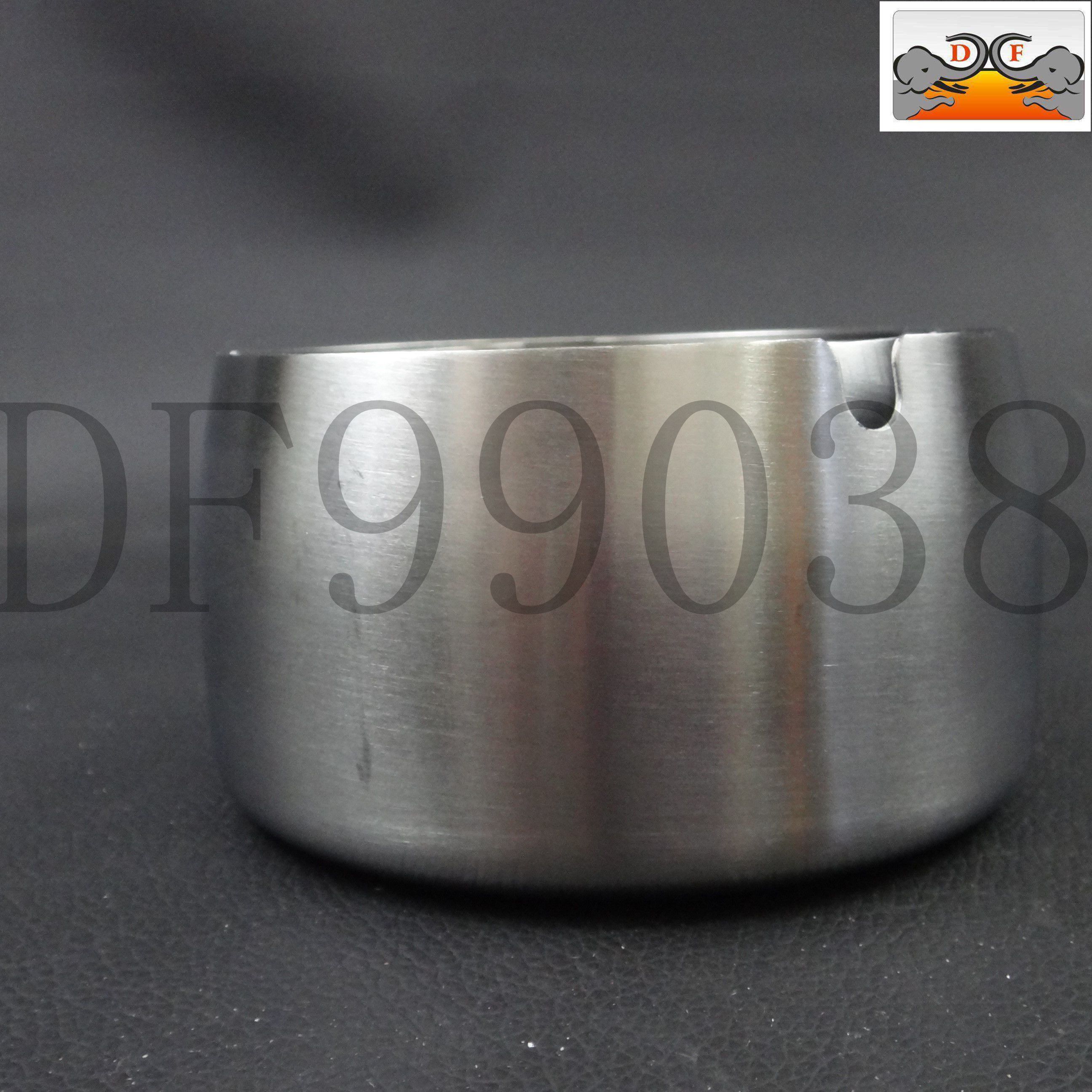 家用烟灰缸实物图