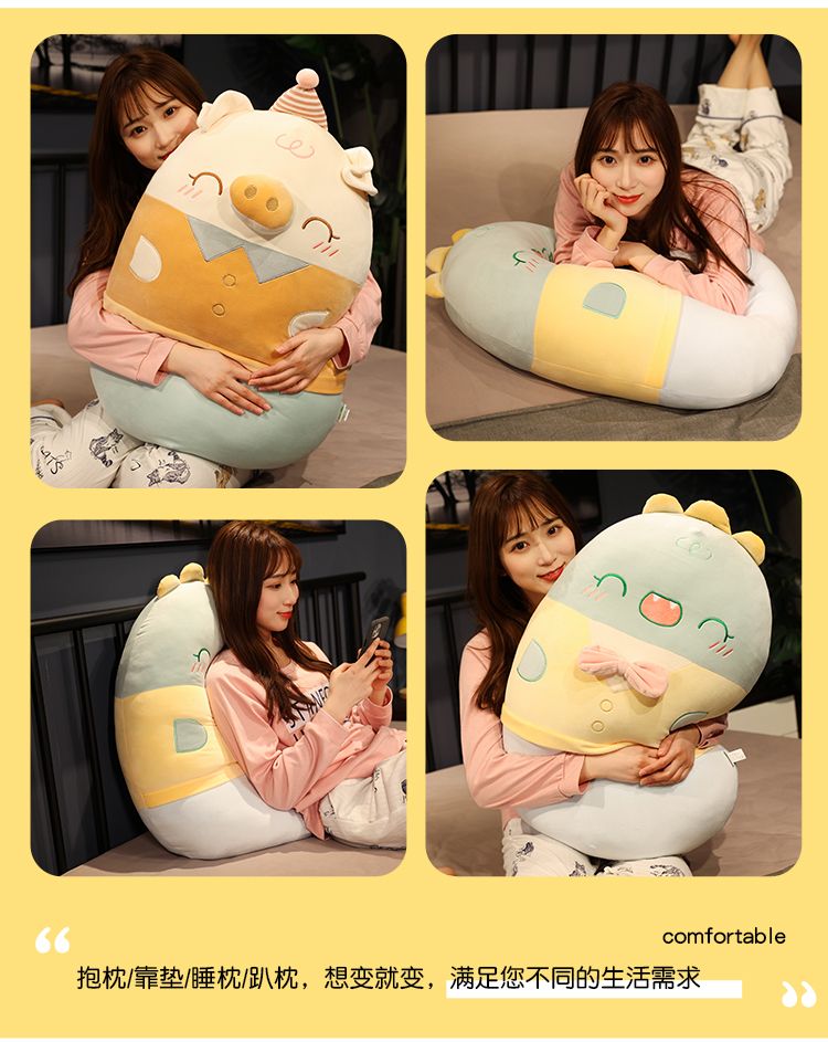 The cute little pig throw pillow with legs clamped on the bedroom bed from Miaokefang pic 2