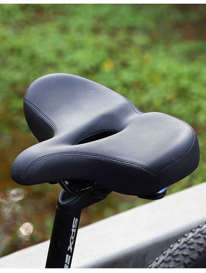 6676 Bicycle saddle (3-fork type, no light) Mountain bike large-sized seat cushion saddle bicycle seat cushion Application Scenario