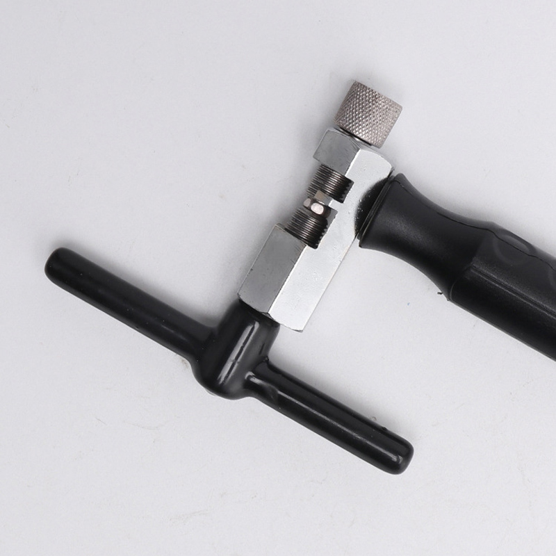 220125 Bicycle chain cutting tool, bicycle repair tool, bicycle chain breaking tool, chain dismantling tool, chain tool Application Scenario