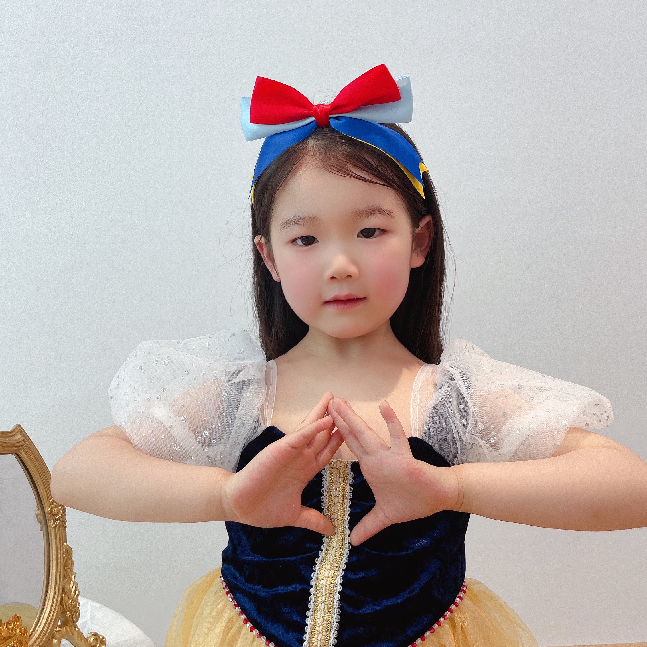 Snow White - Double Knot swallow-tail fork Headband pic 3