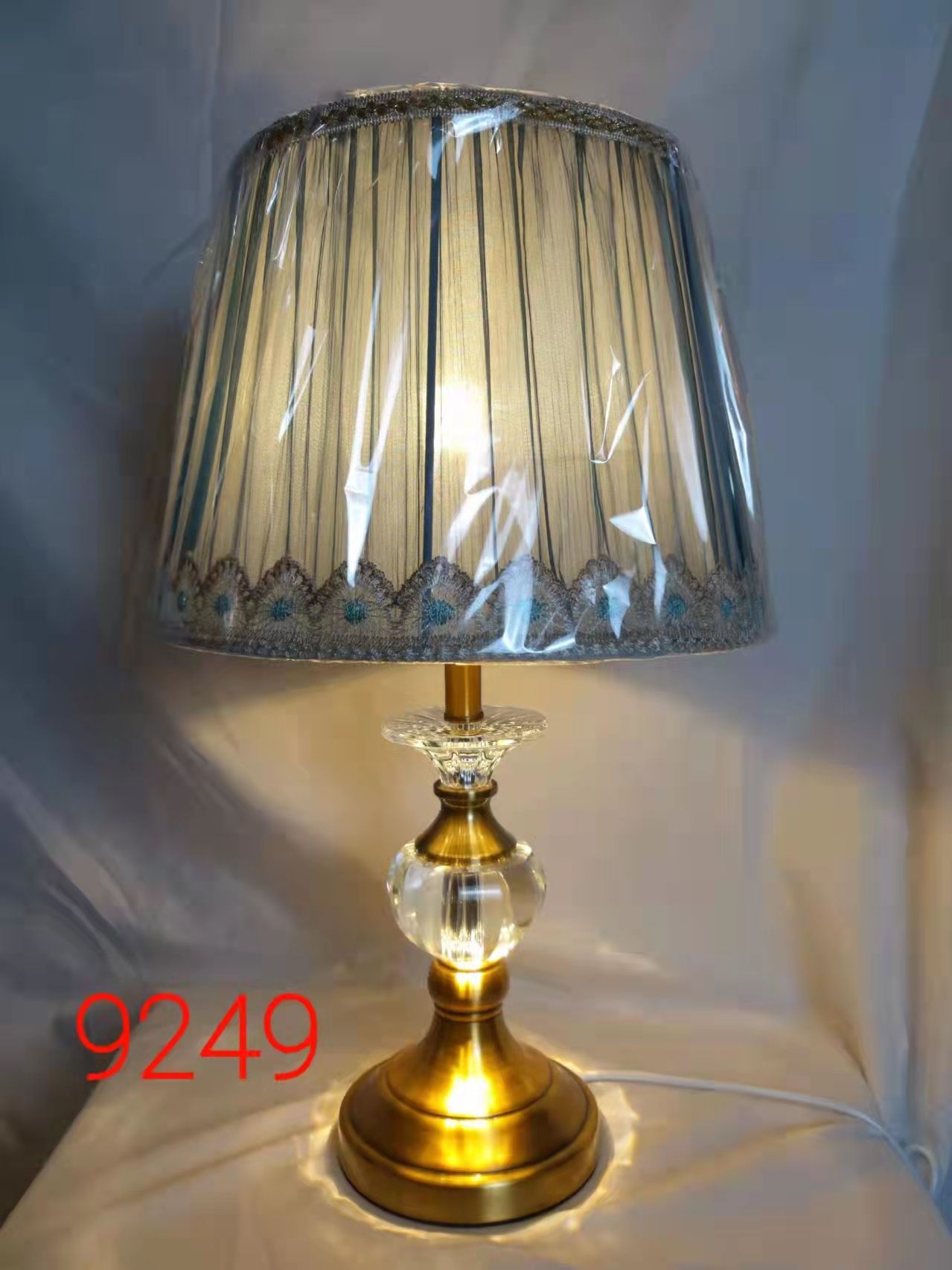 European-style crystal table lamp with a night light pic 2