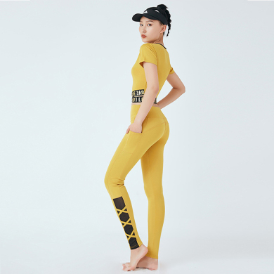Professional high-end running yoga sportswear thumbnail