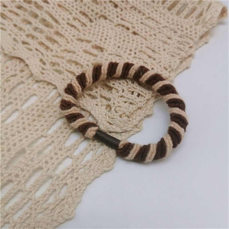 Japan and South Korea new high elastic thick rubber band mixed color hair rope all women basic holster tie hair durable hair accessories Application Scenario