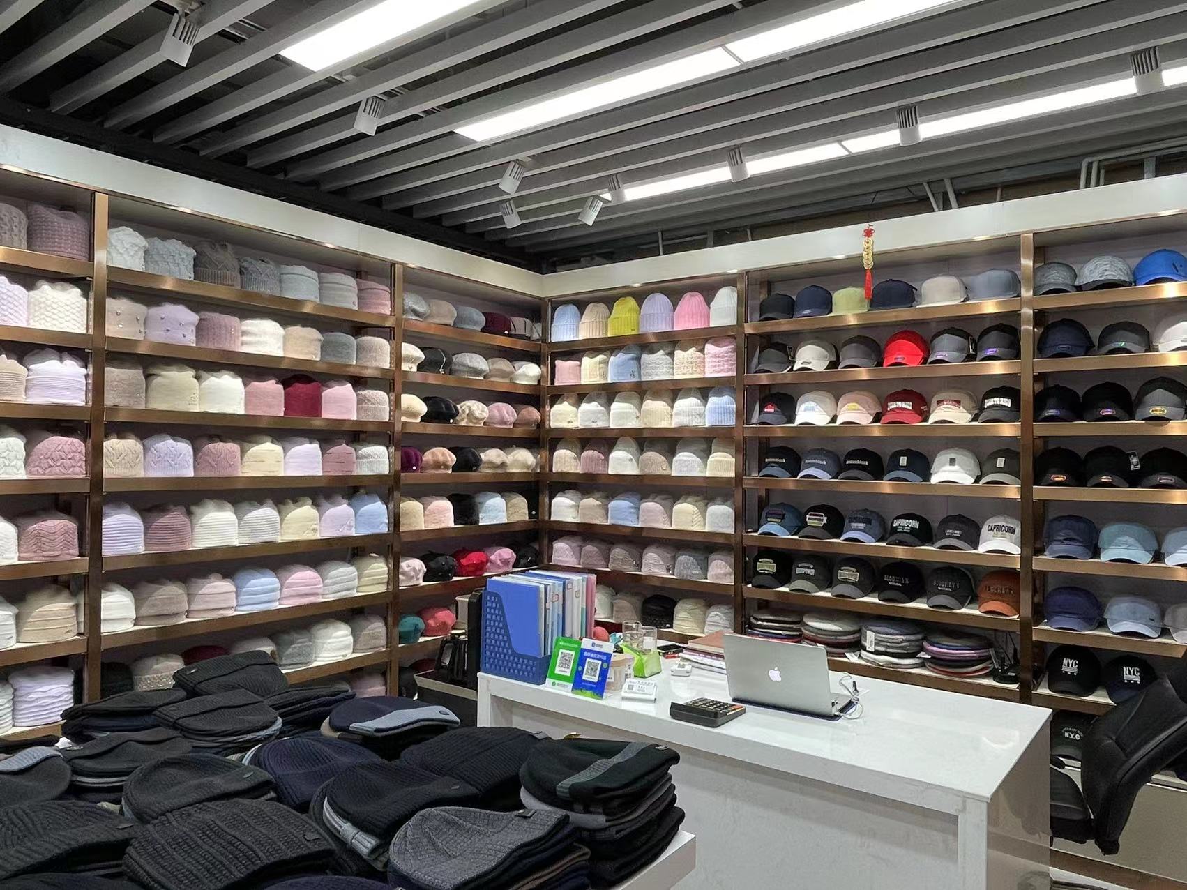 Alice Hat Industry describe pic - 2