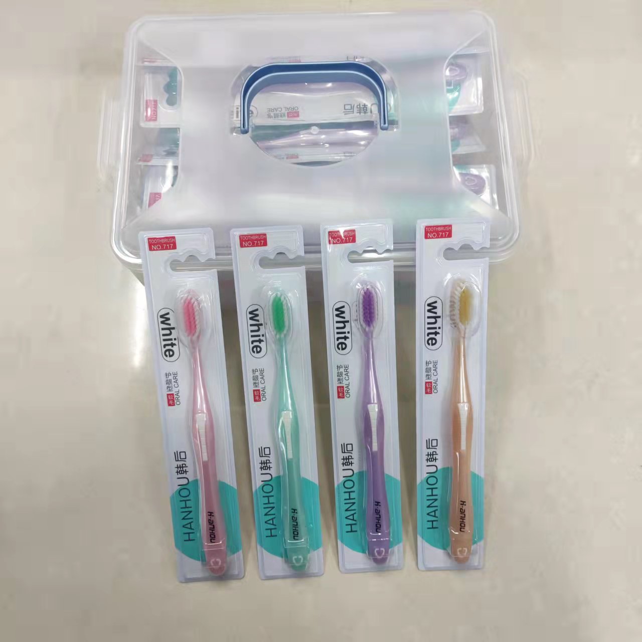 Saturday daily necessities Yiwu Department store toothbrush wholesale Han Hou 717 (30 / barrel) soft hair for suppliers of super soft hair toothbrush