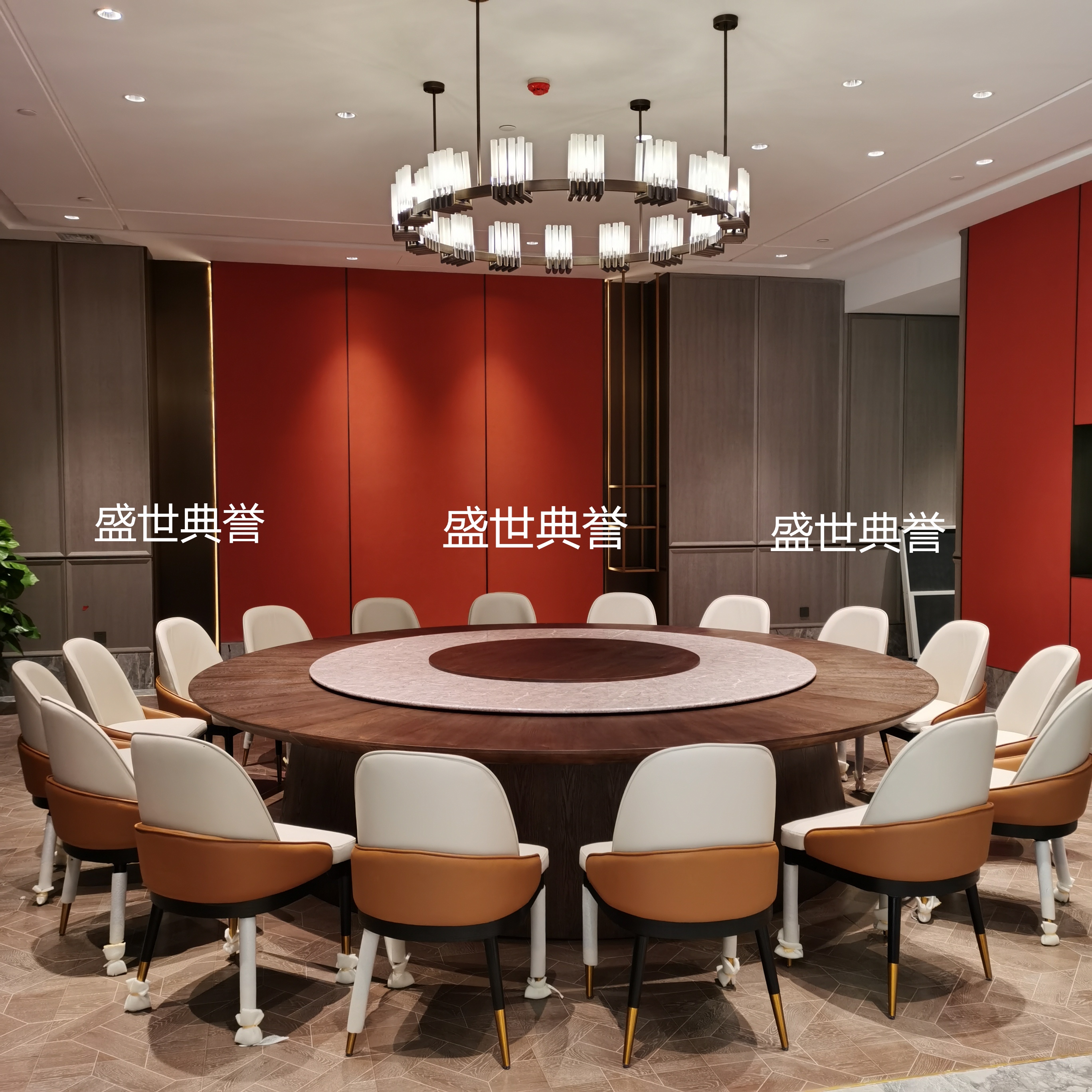 Direct sales of solid wood electric dining tables and chairs for Xiamen International Hotel, including electric tables and automatic rotating tables for seafood restaurants Application Scenario