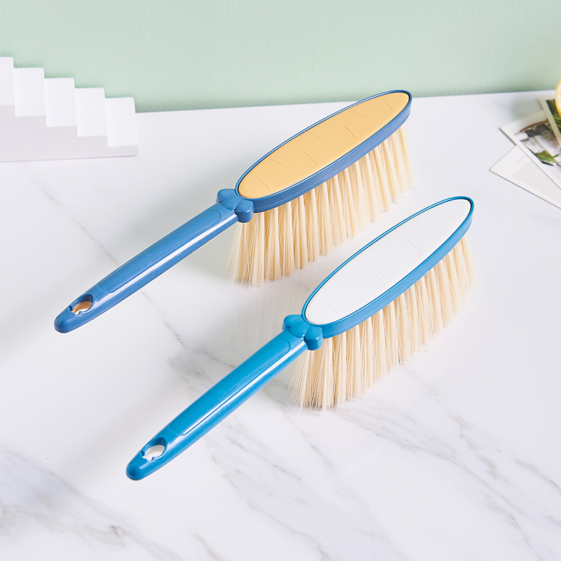 In stock, there are soft bristle brushes for sweeping beds, household non-shedding sofa bed cleaning brushes, bedroom dust removal brushes for cleaning details Picture