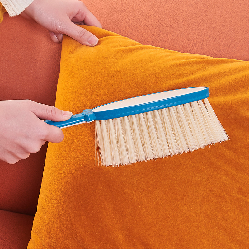 In stock, there are soft bristle brushes for sweeping beds, household non-shedding sofa bed cleaning brushes, bedroom dust removal brushes for cleaning Item Picture