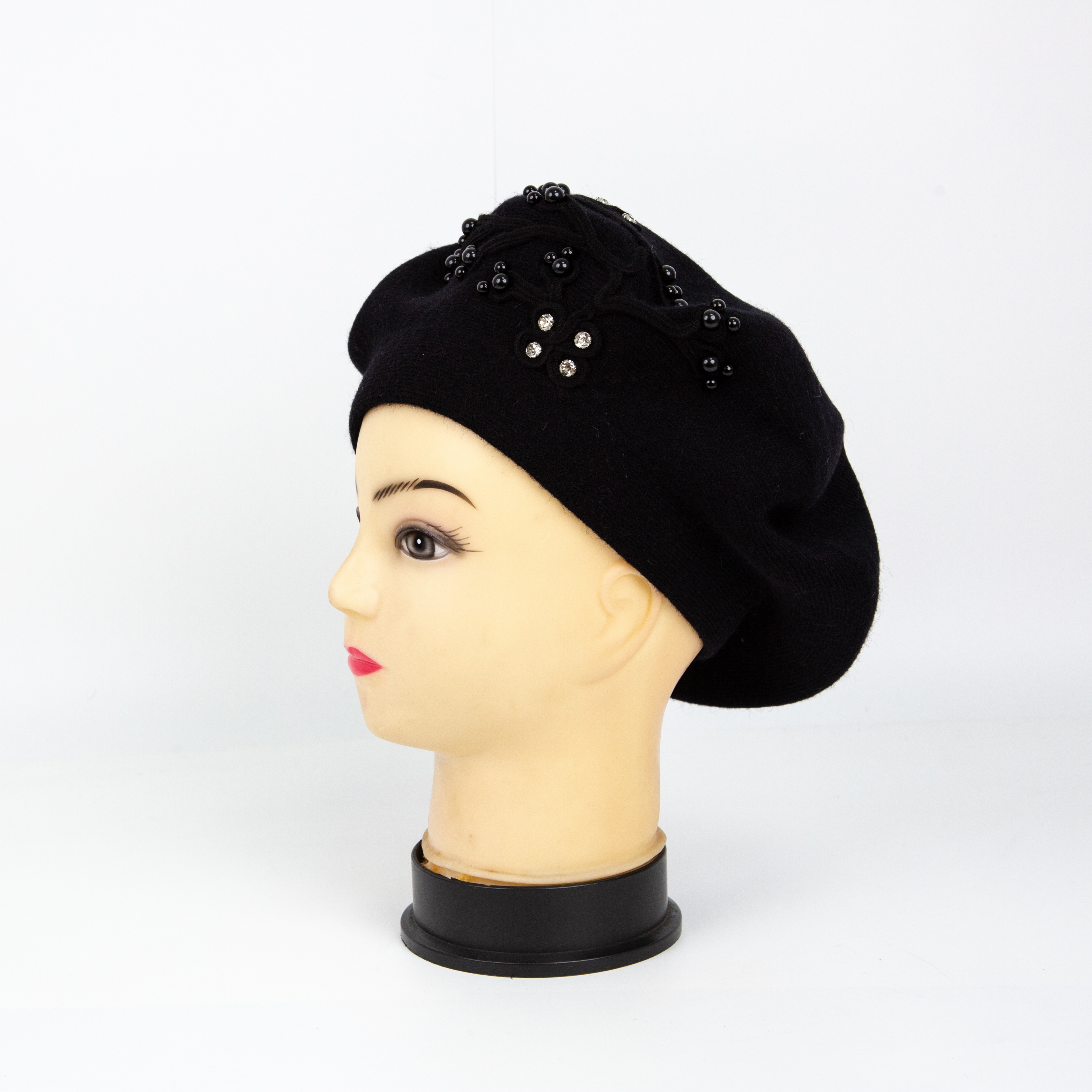 Beret Woman Autumn Winter Vintage British Korean Version Of 100 Tower Hand Embroidered Wool Painter Hat Japanese Pumpkin Hat Tide Application Scenario