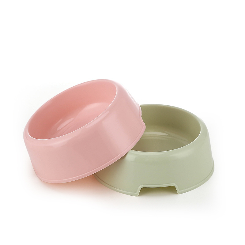 New pet bowls, including those for puppies and kittens, made of plastic, are anti-knock, anti-slip and durable. They are also suitable for cat food bowls, dog food bowls and pet food utensils details Picture