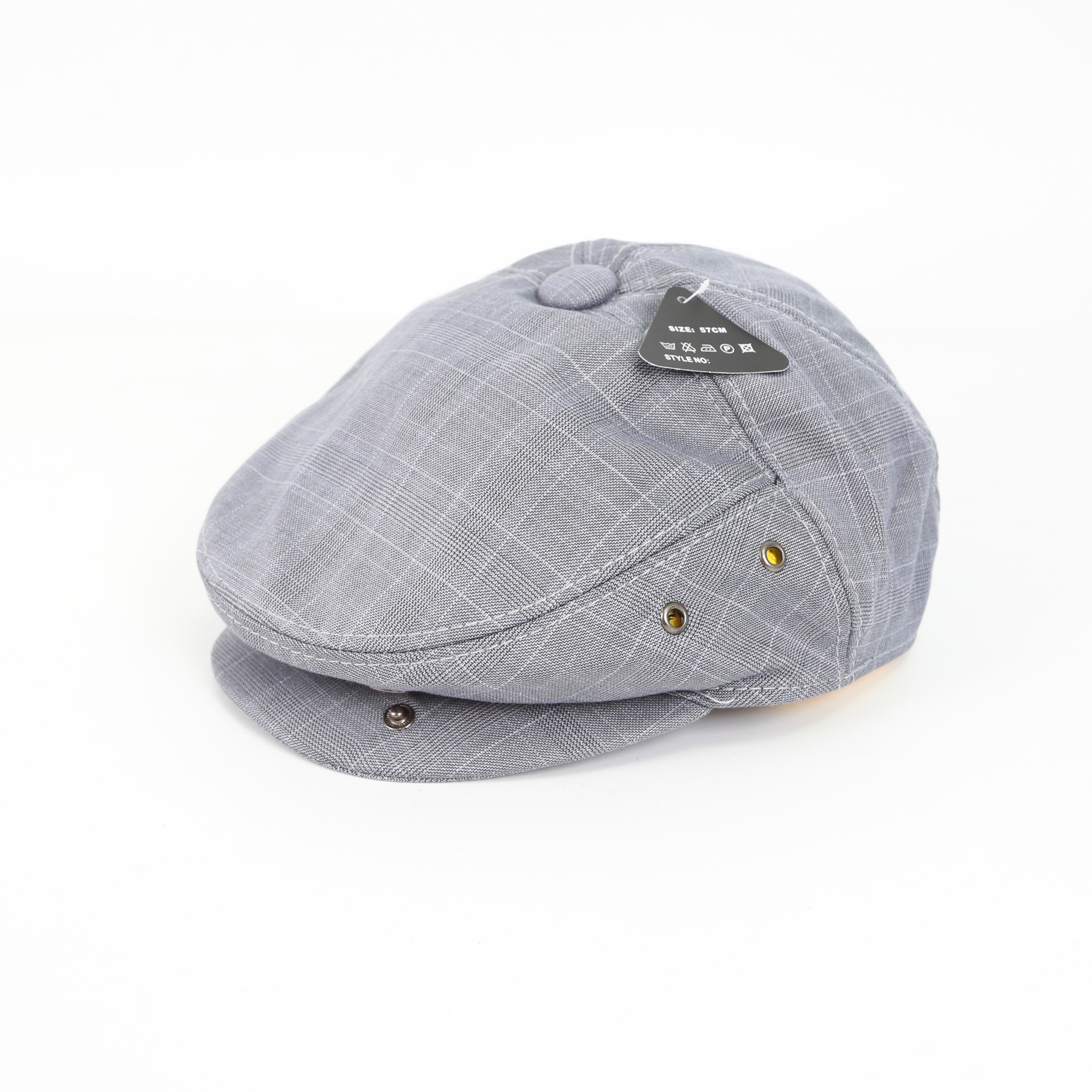 The last four pieces of the classic baseball cap with perforated design are breathable old man caps