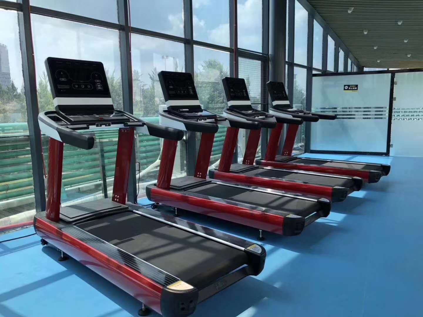 Commercial treadmill thumbnail