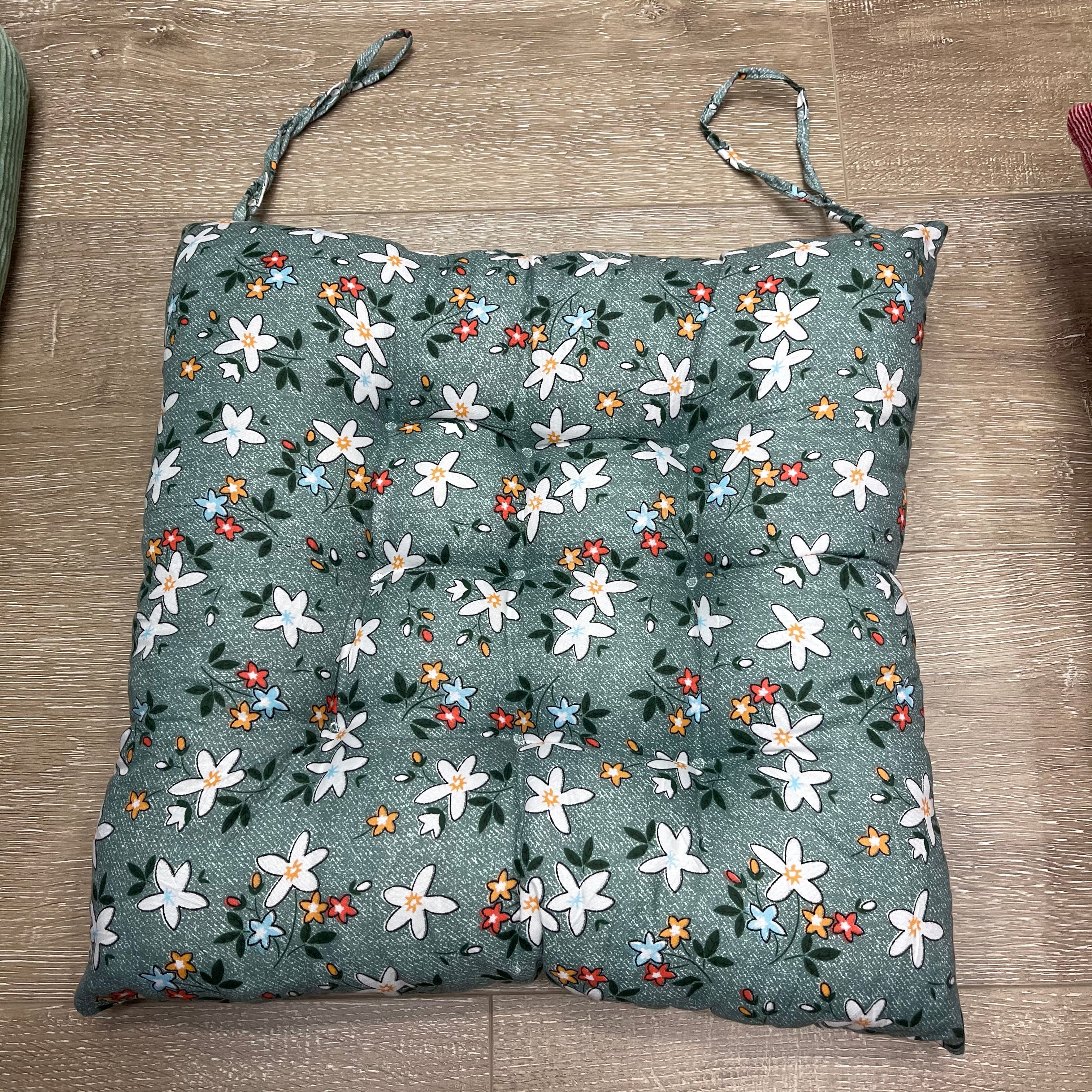 New Explosive Factory Direct Sales Thickened Small Floral Cloth Art Nine-Hole Seat Cushion Bay Window Tatami Soft Seat Cushion Dining Table And Chair Cushion Item Picture