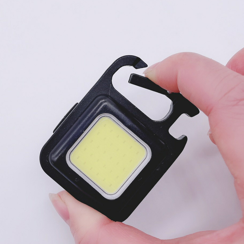 220403COB aleación de aluminio llavero luz fuerte imán mini portátil pequeña linterna recargable dormitorio al aire libre casa tienda de camping luz de cuerpo Item Picture