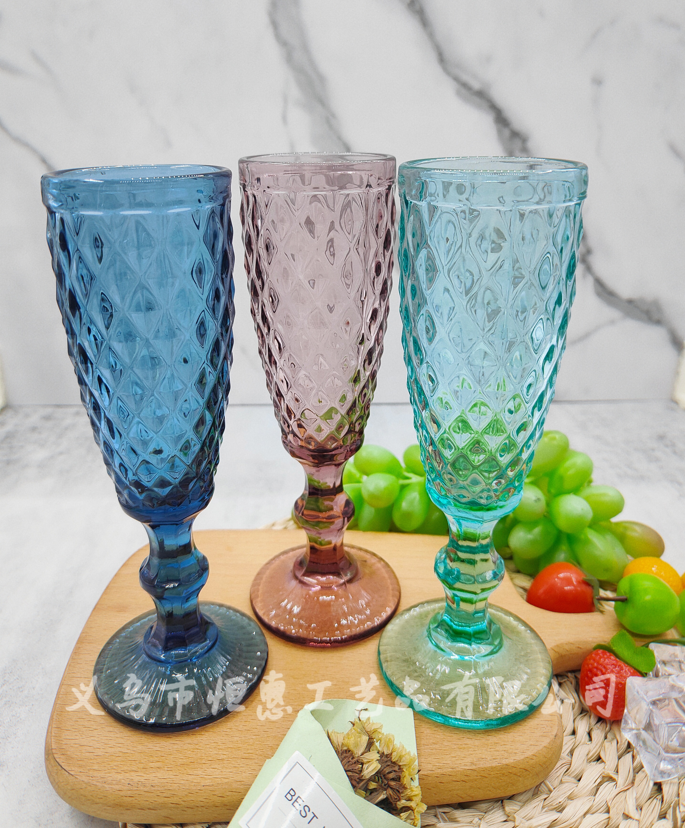 Factory Direct Sales Champagne Glasses Tall Glasses Primary Color Thickened Colored Glass Wine Glasses European Vintage Wine Glasses details Picture