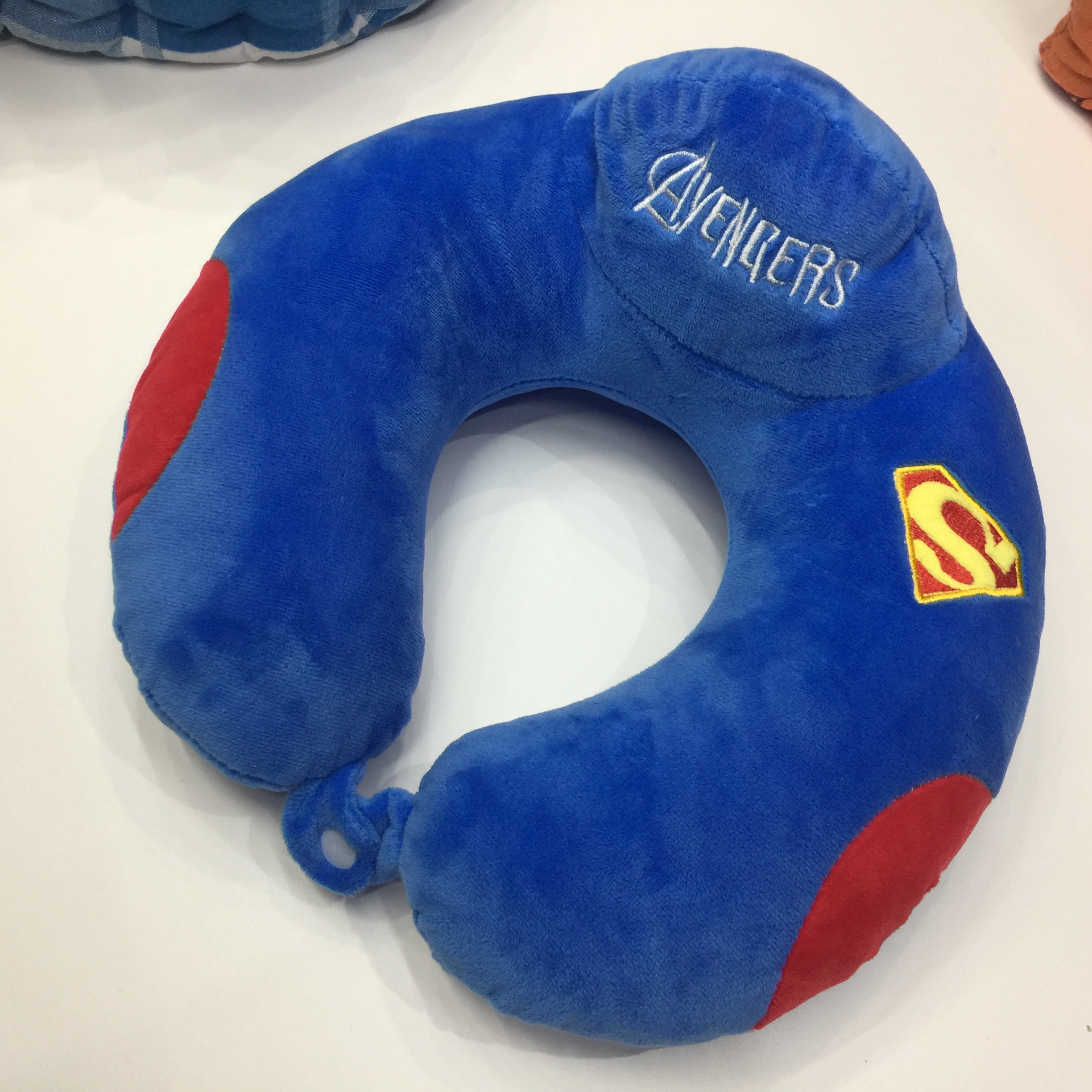 New Explosive Manufacturers Direct Embroidery Car Neck Neck Pillow U-Shaped Pillow Item Picture