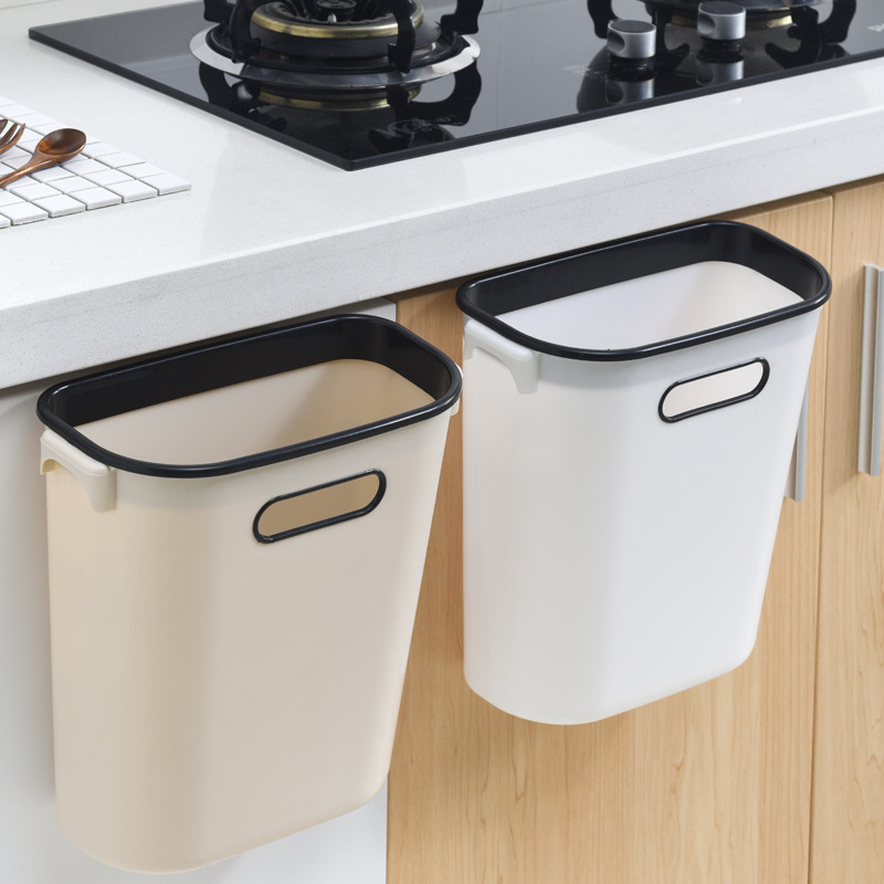 Kitchen trash can