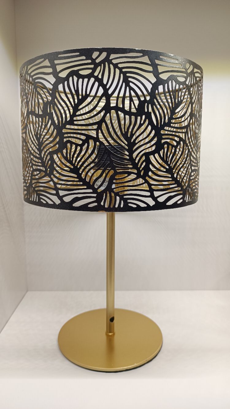 Iron table lamp Metal table lamp decorative lamp hollow table lamp indoor lighting