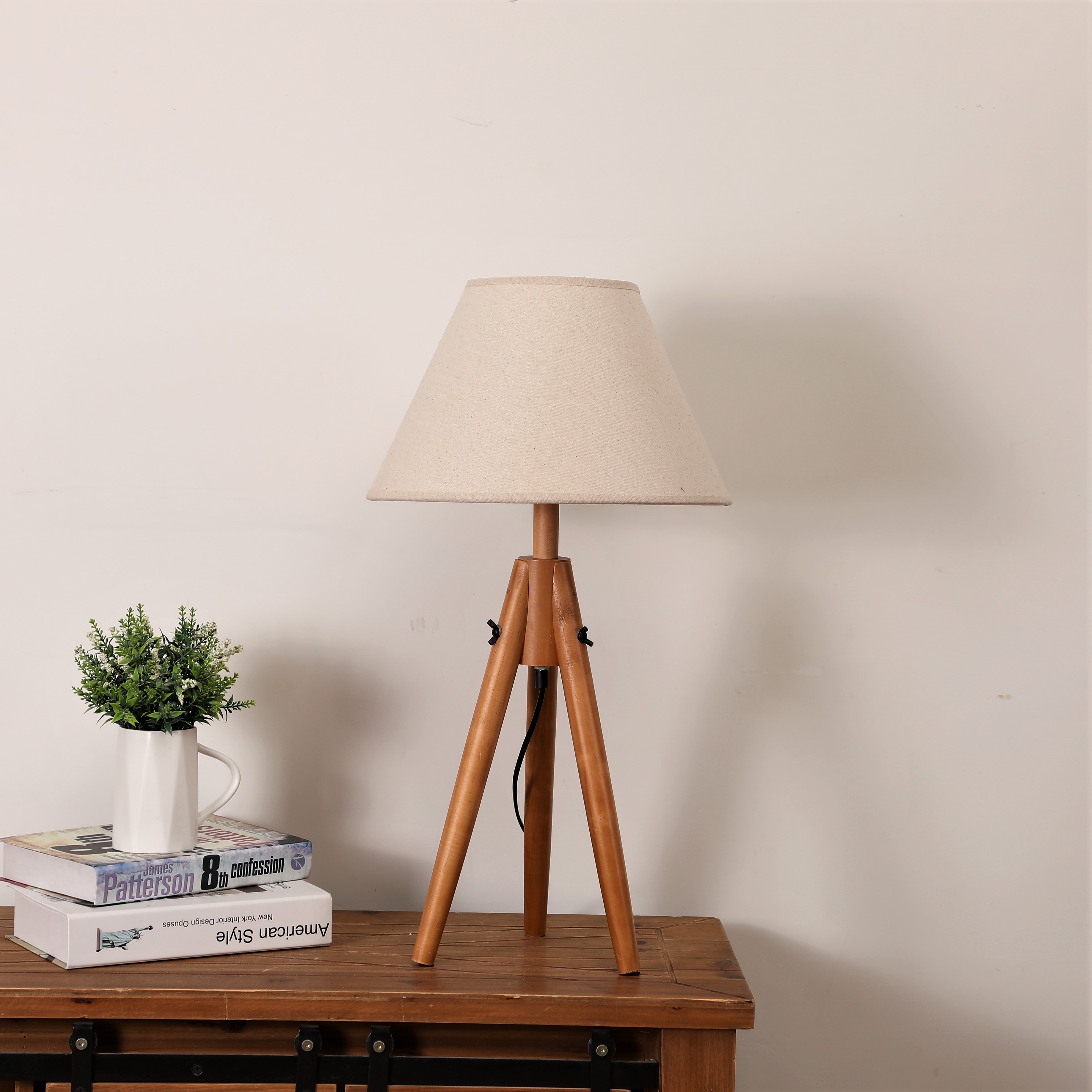Nordic American creative solid wood table lamp study bedroom decorative lamps three stand table lamp