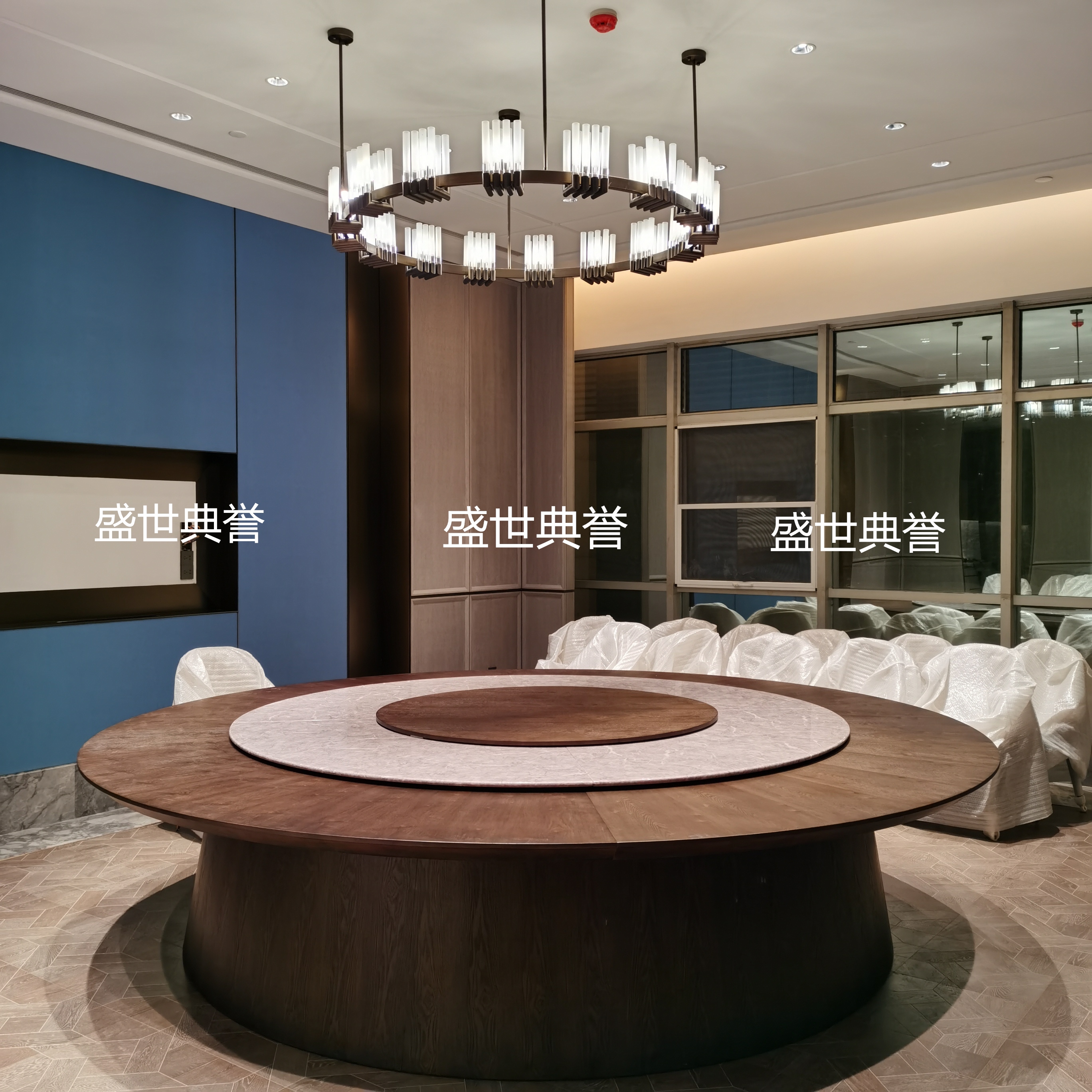 南平度假酒店实木家具厂家直销宴会酒店包厢电动餐桌自动转盘餐桌
