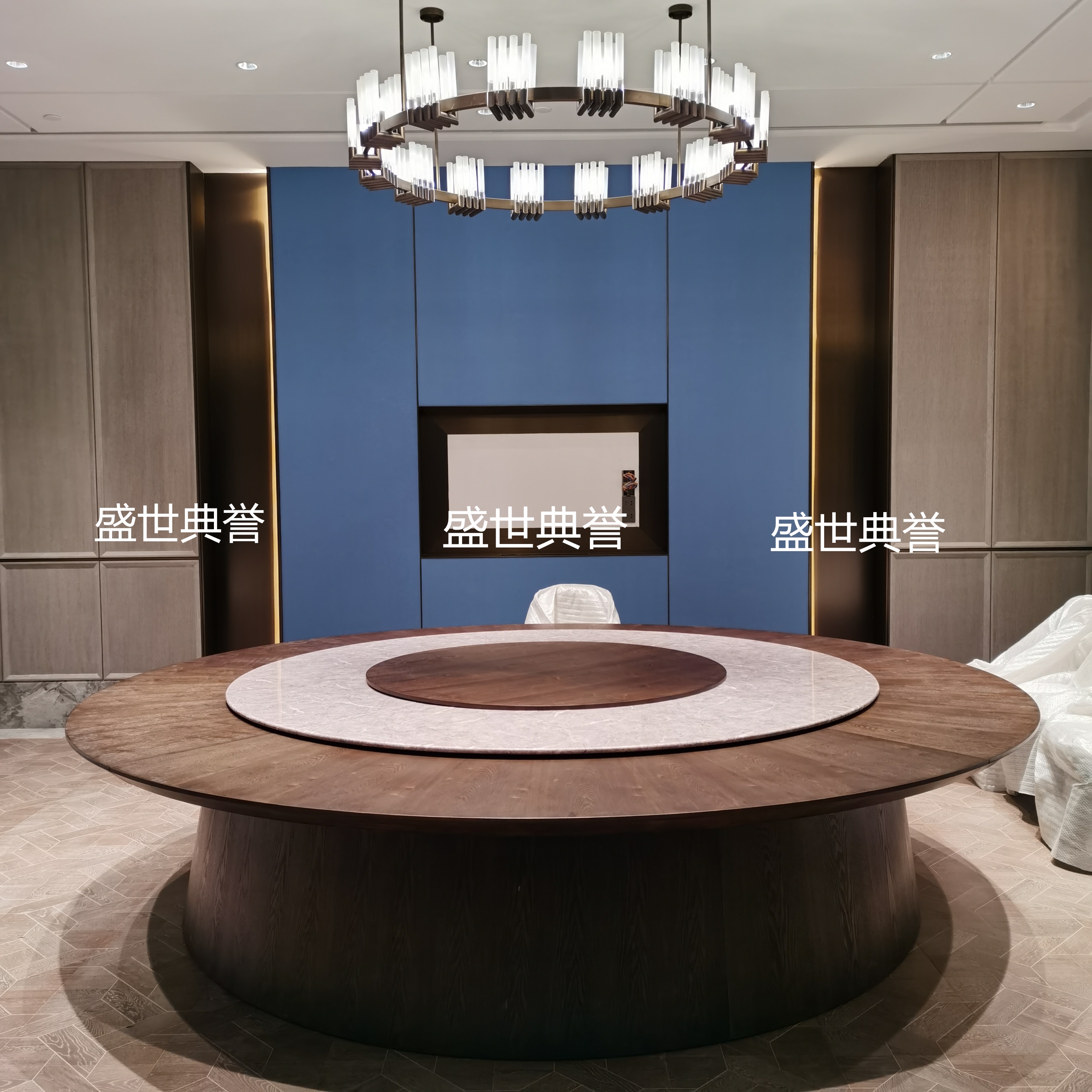 Nanping Resort Hotel solid wood furniture manufacturer direct sales, banquet hotel private rooms, electric dining tables, automatic turntable dining tables details Picture