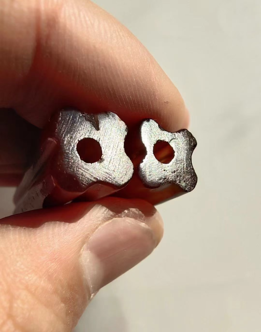 吊坠白底实物图