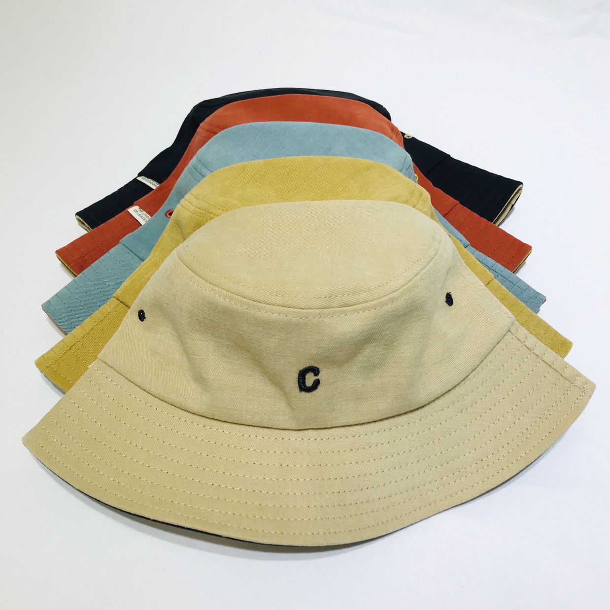The Crown Of The Leader Alphabet embroidered fisherman's hat sun visor thumbnail