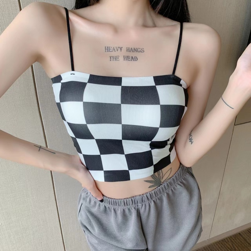 The new 2022 spring collection features a pure color contrast checkered halter and thin shoulder strap vest for women. It can be worn as an inner layer or an outer layer with a chest pad