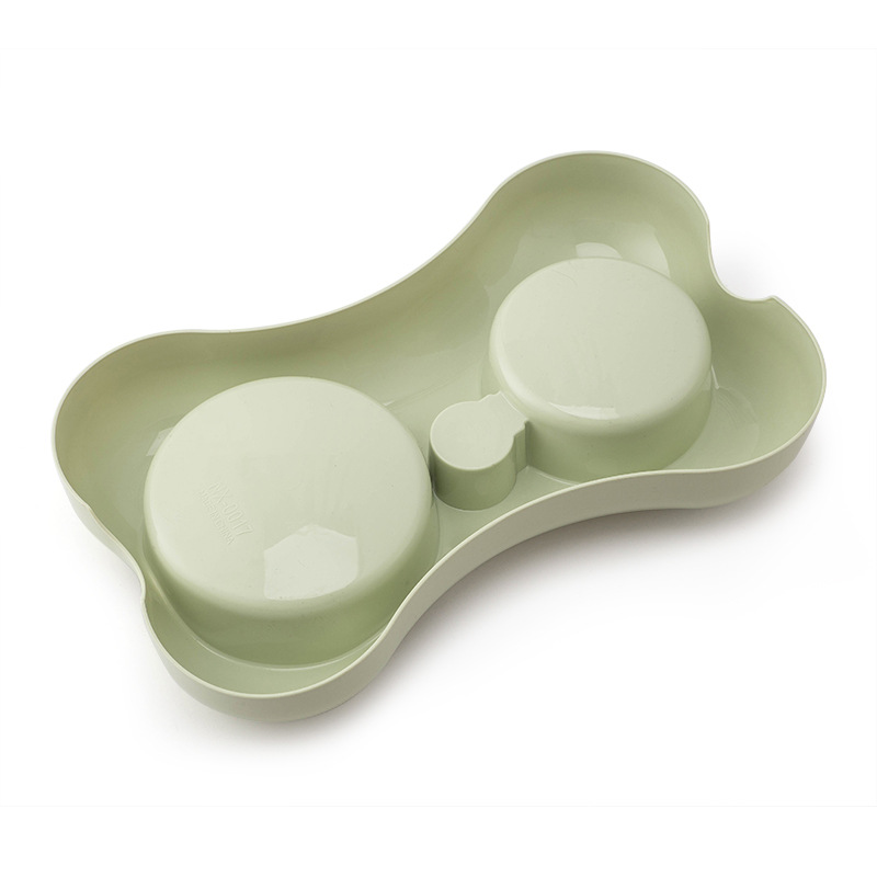 Easy cleaning demonstration of New Pet Double Bowl