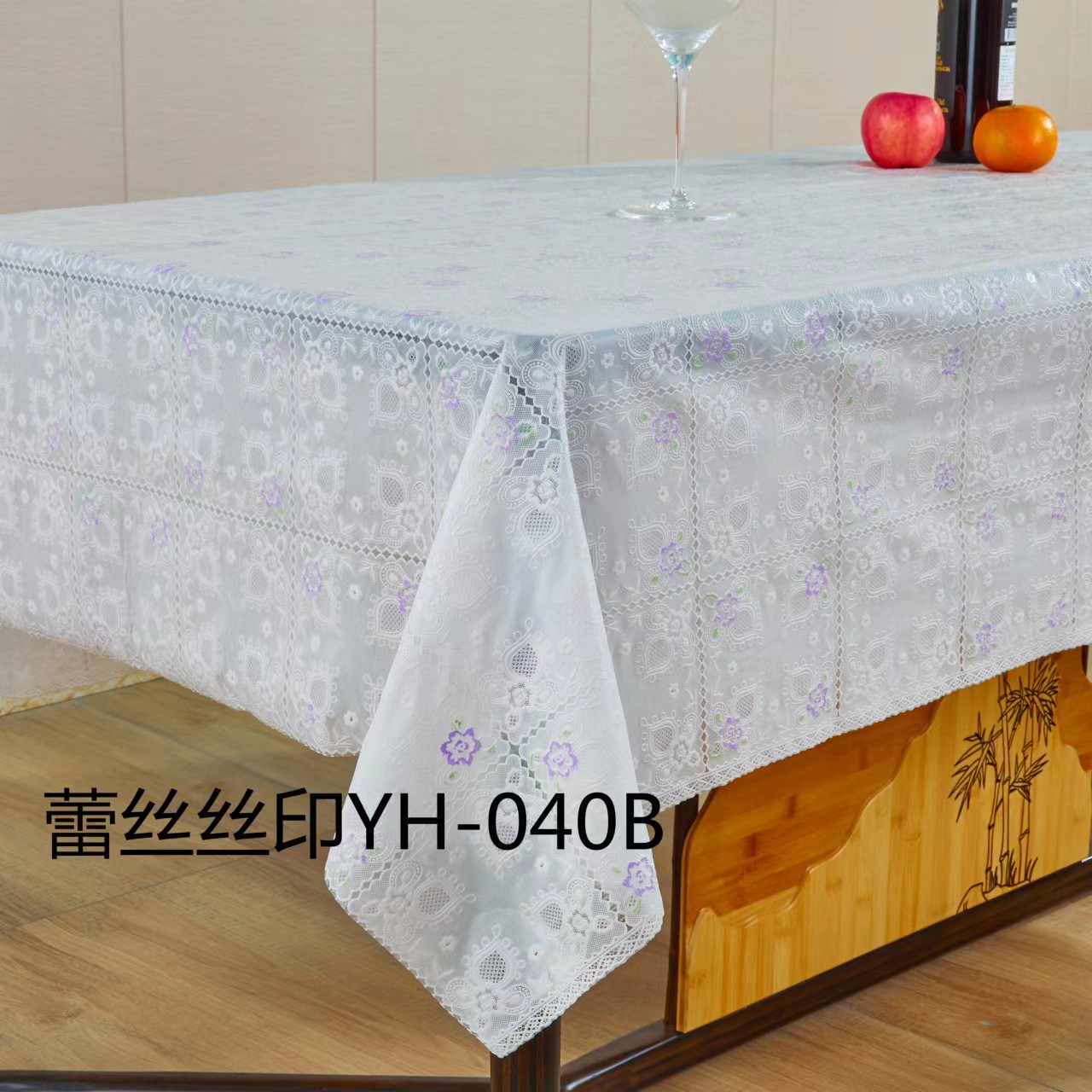 PVC印花白底米底蕾丝台布 欧式经典家居桌布 酒店装饰防水免洗餐桌布详情1