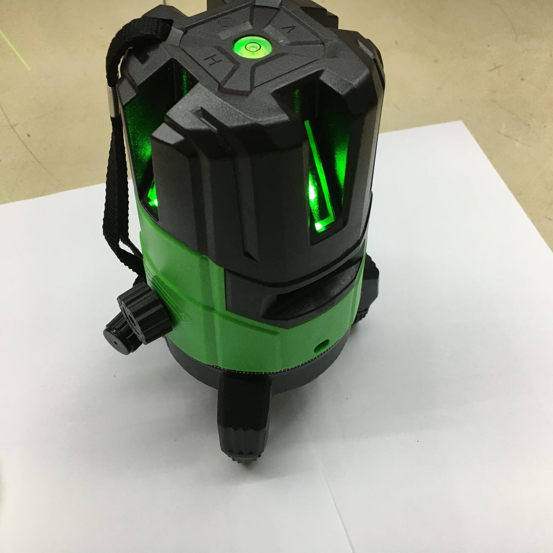 激光水平仪实物图