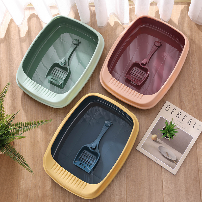 The new cat litter box made of pp material has a large capacity and is splash-proof. It is a universal pet cat product for big cats, fat cats and young cats Application Scenario